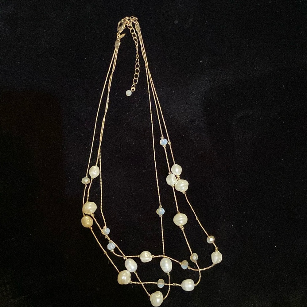 3-string pearl necklace vintage